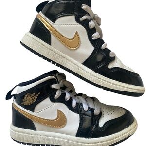 Jordan Air Retro 1 Mid White Black Gold Kids Shoes.
